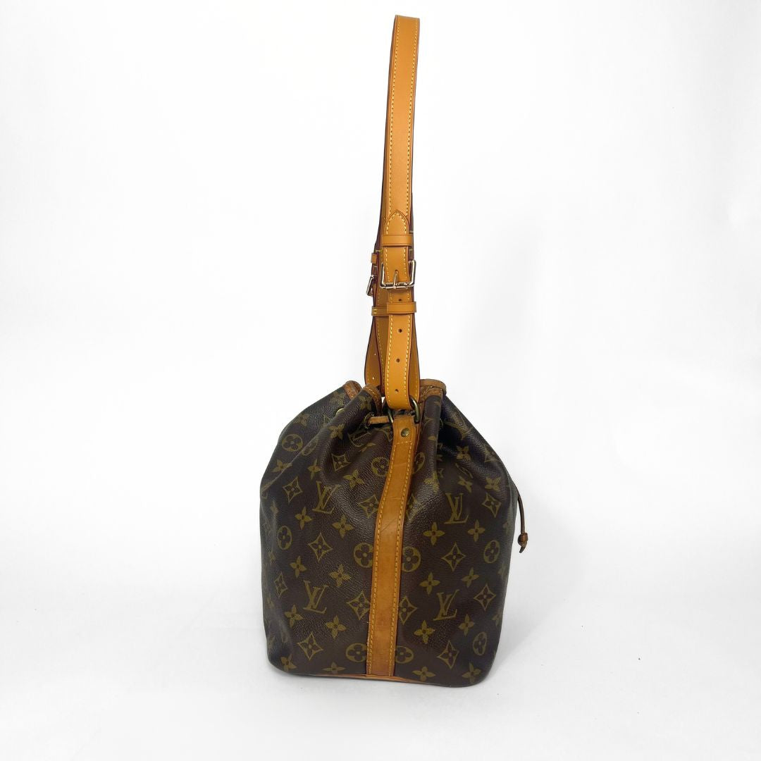 Louis Vuitton Louis Vuitton No&eacute; Monogram Canvas - Shoulder Bag - Etoile Luxury Vintage