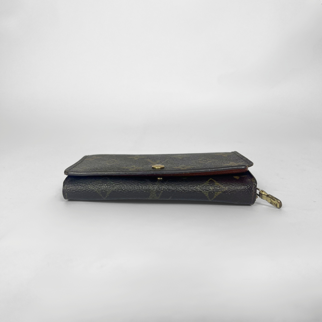 Louis Vuitton Medium Wallet