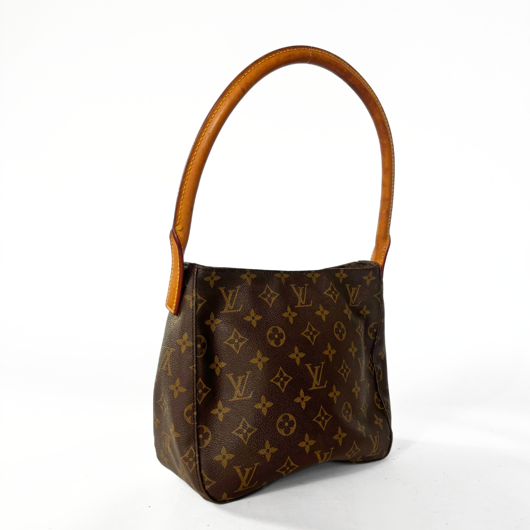 Louis Vuitton Louis Vuitton Looping MM Monogram Canvas - Shoulder bags - Etoile Luxury Vintage