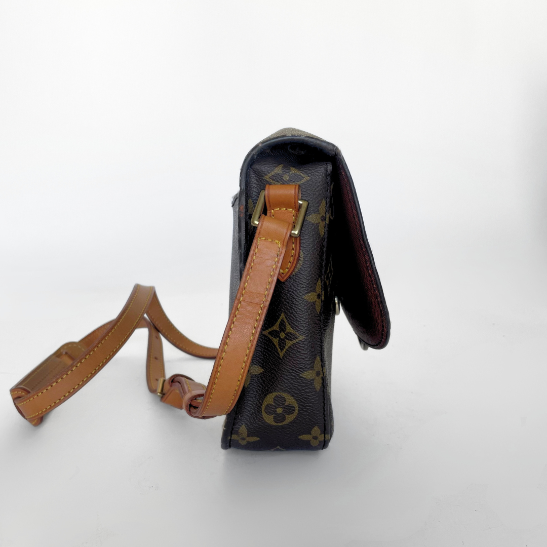 Louis Vuitton Louis Vuitton Saint Cloud MM in Monogram Canvas - Crossbody bags - Etoile Luxury Vintage