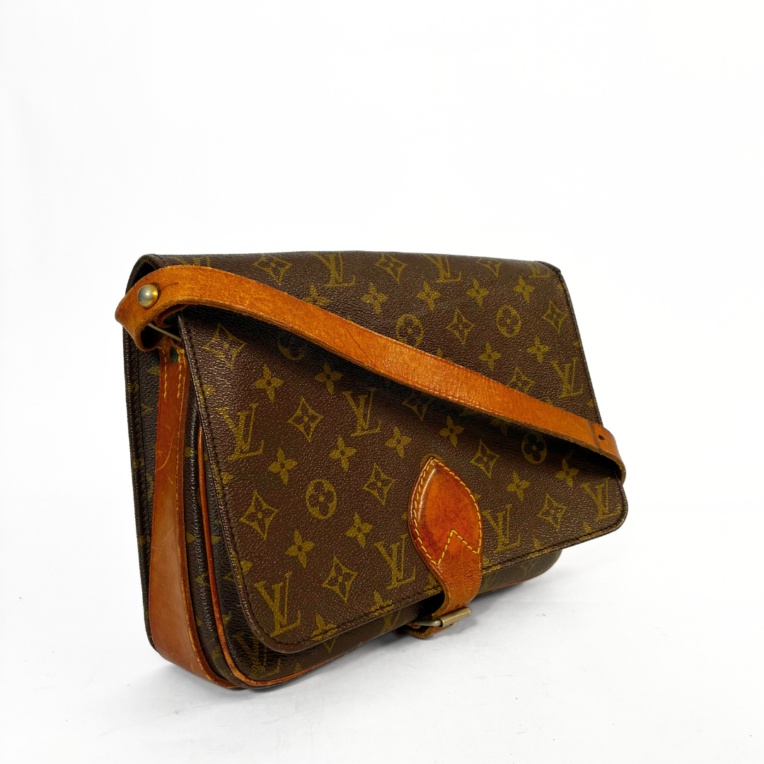 Louis Vuitton Louis Vuitton Cartouchi&egrave;re GM Monogram Canvas - Crossbody bags - Etoile Luxury Vintage