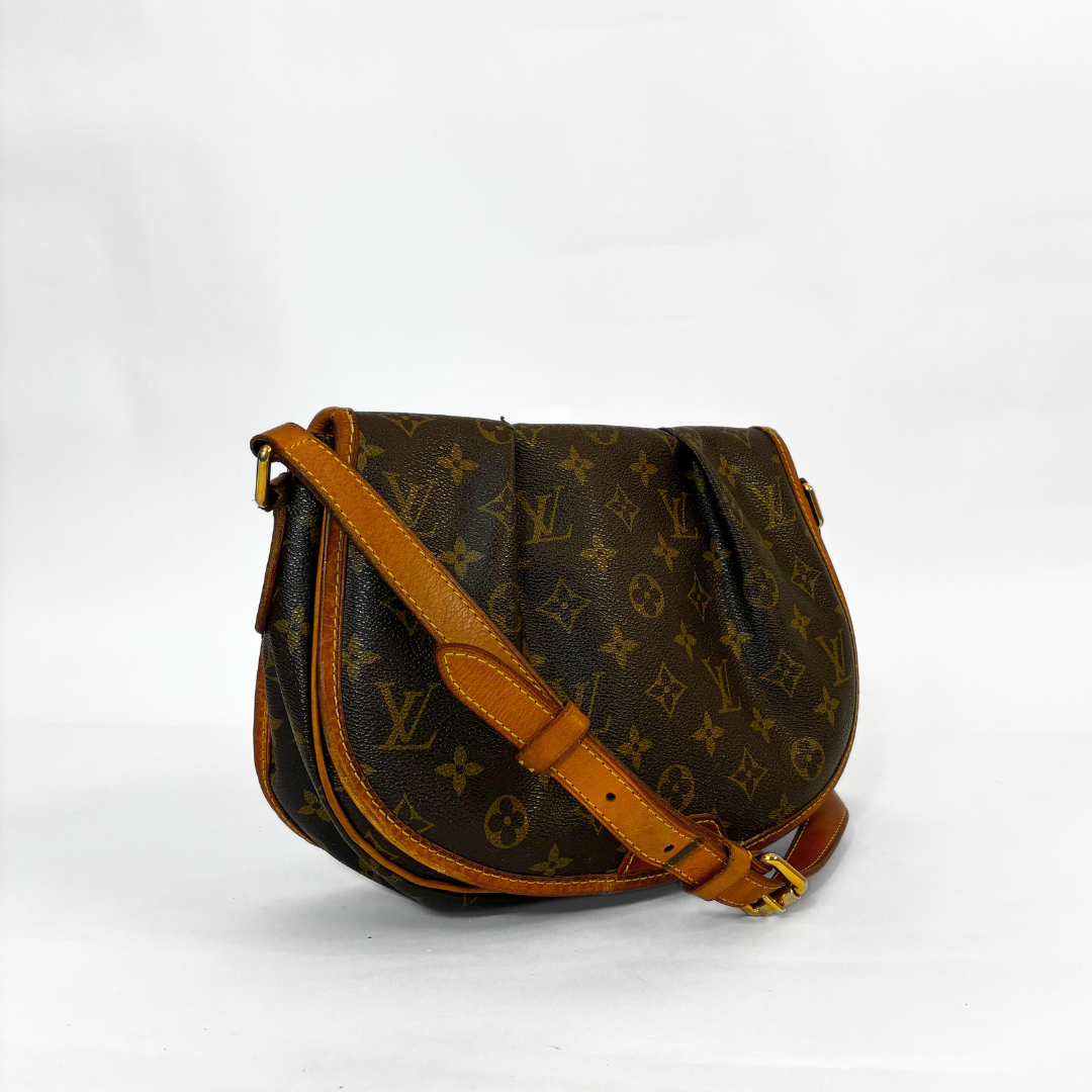 Louis Vuitton Louis Vuitton Menilmontant Monogram Canvas - Crossbody bags - Etoile Luxury Vintage