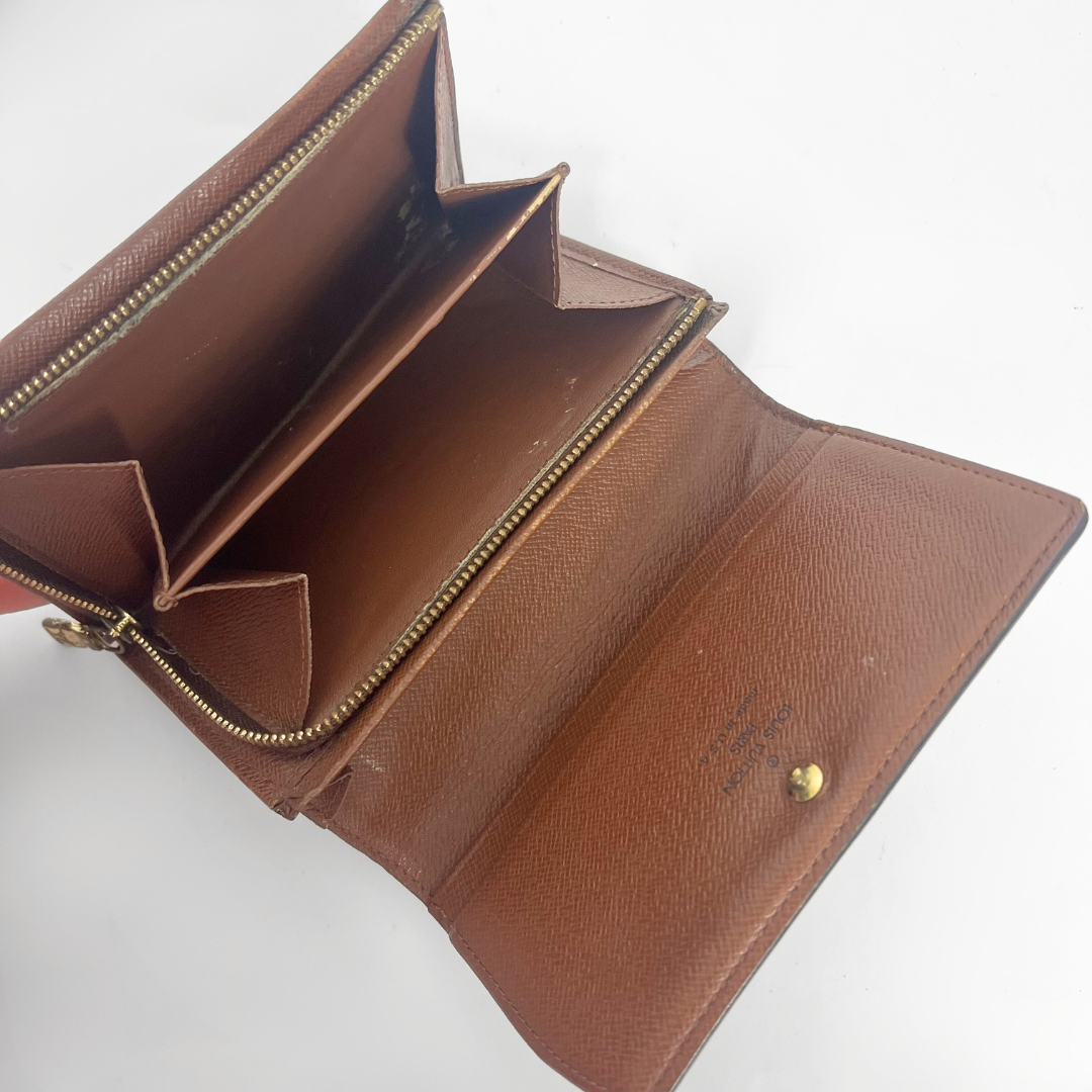 Louis Vuitton Medium Wallet