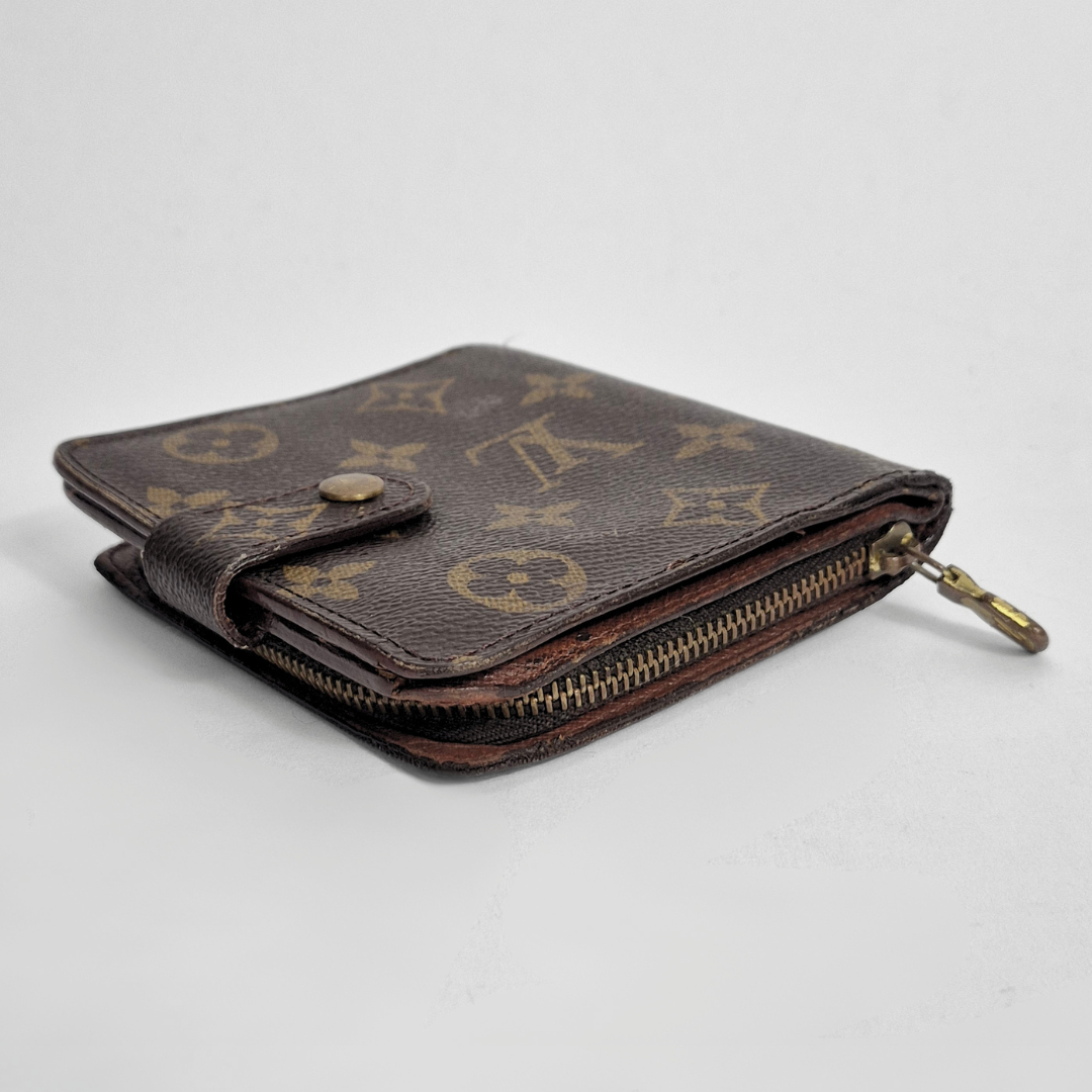 Louis Vuitton Zipper Wallet