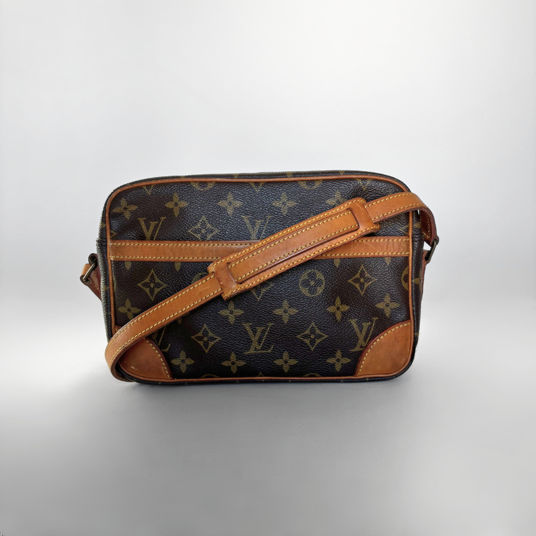 Louis Vuitton Louis Vuitton Trocadero Monogram Canvas - Crossbody bags - Etoile Luxury Vintage