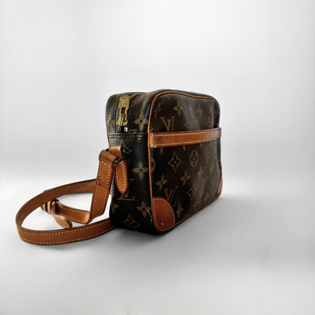 Louis Vuitton Louis Vuitton Trocadero Monogram Canvas - Crossbody bags - Etoile Luxury Vintage