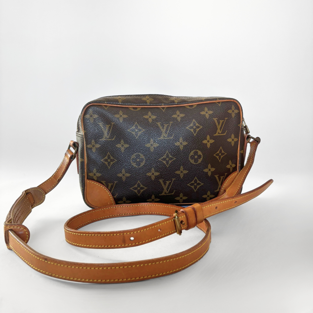 Louis Vuitton Louis Vuitton Trocadero Monogram Canvas - Crossbody bags - Etoile Luxury Vintage