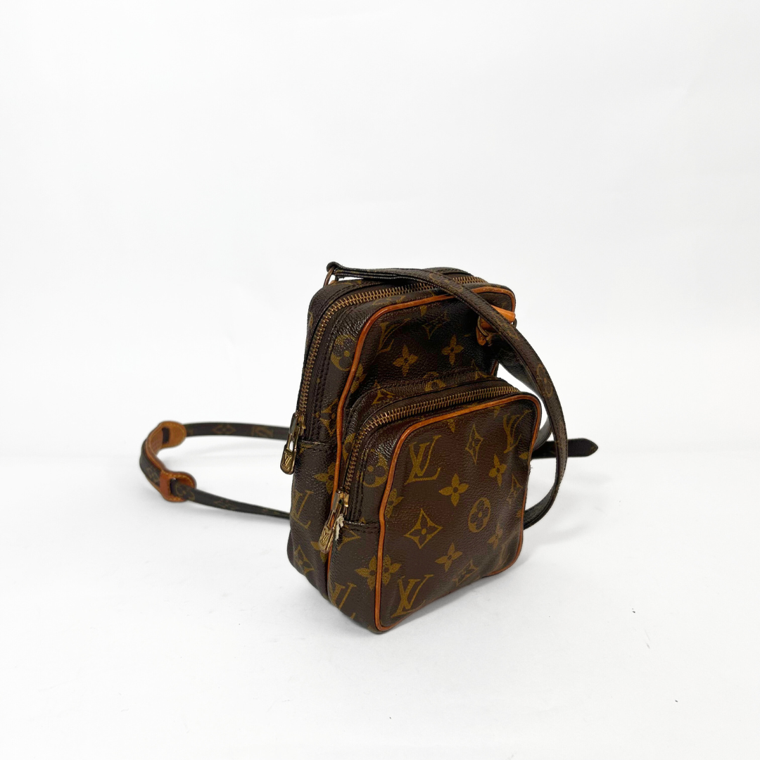 Louis Vuitton Louis Vuitton Amazon Mini Vintage Monogram Canvas - Crossbody bags - Etoile Luxury Vintage