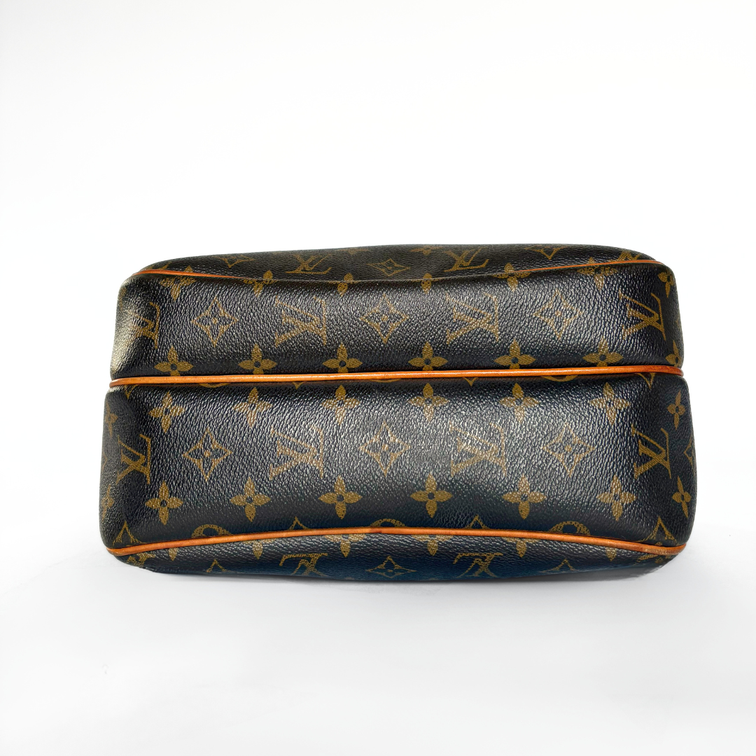 Louis Vuitton Louis Vuitton Reporter PM Monogram Canvas - Crossbody bags - Etoile Luxury Vintage