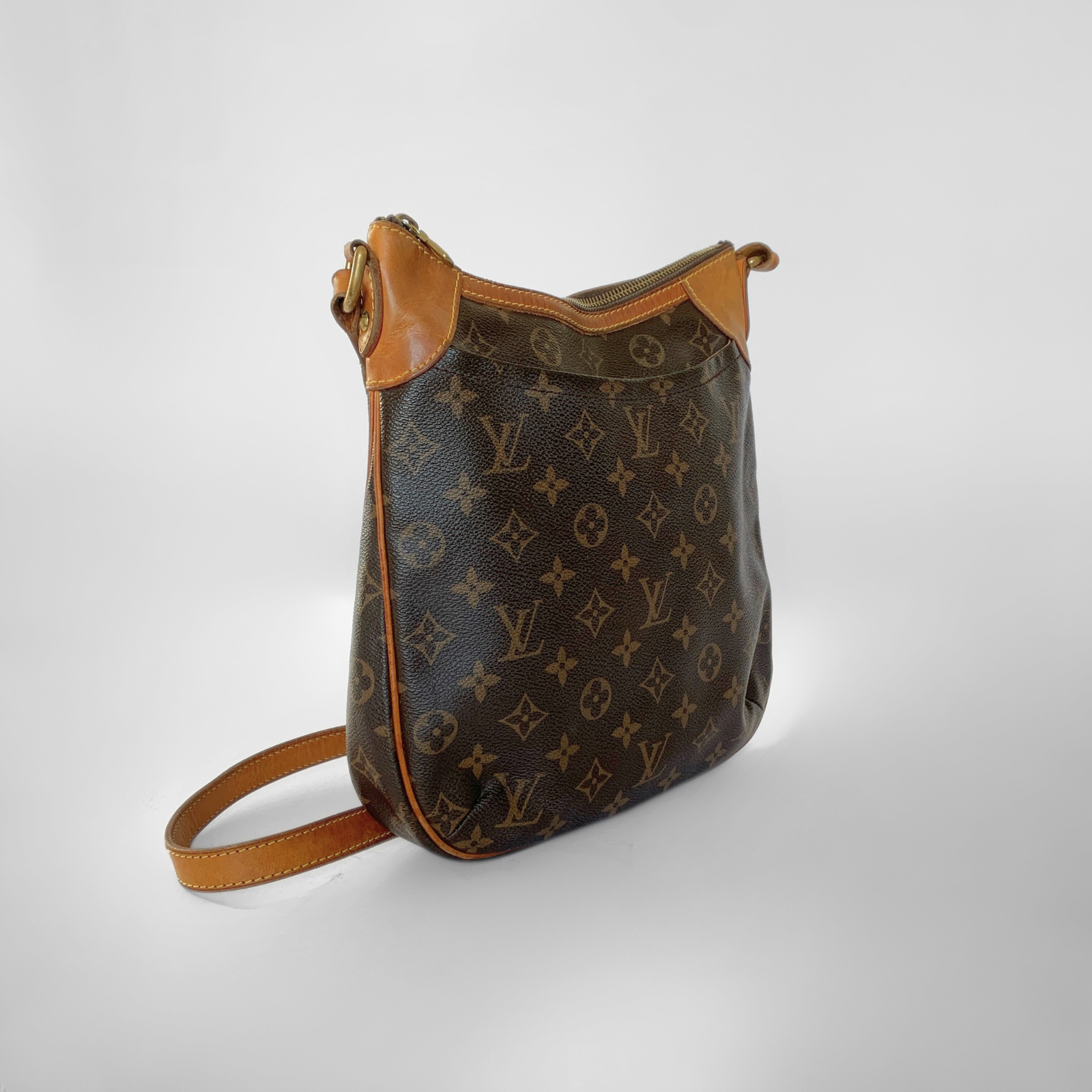 Louis Vuitton Louis Vuitton Odeon MM Monogram Canvas - Handbags - Etoile Luxury Vintage