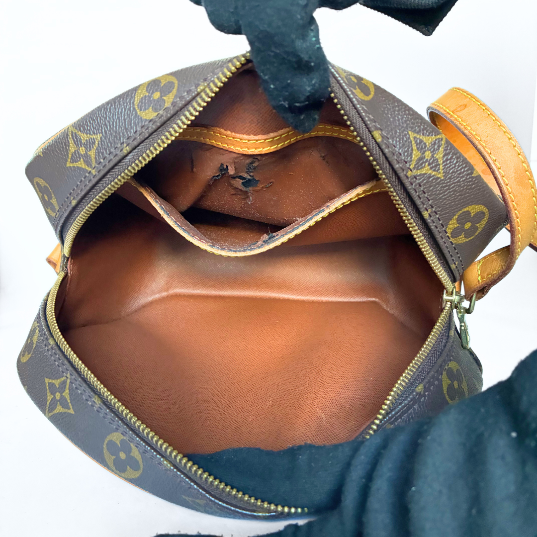 Louis Vuitton Louis Vuitton Blois Toile Monogram Canvas - Crossbody bags - Etoile Luxury Vintage