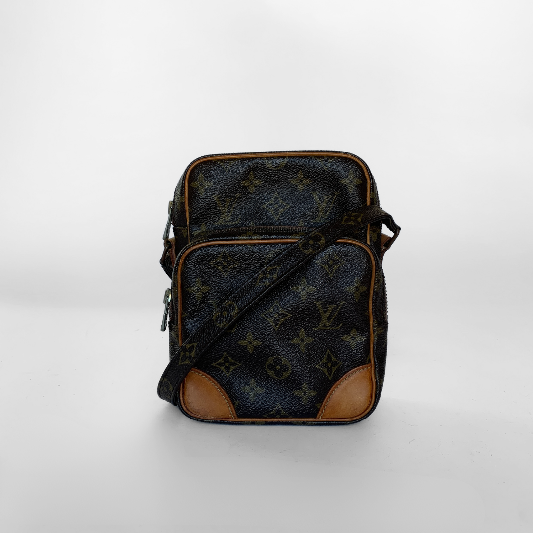Louis Vuitton Louis Vuitton Amazon Monogram Canvas - Crossbody bags - Etoile Luxury Vintage