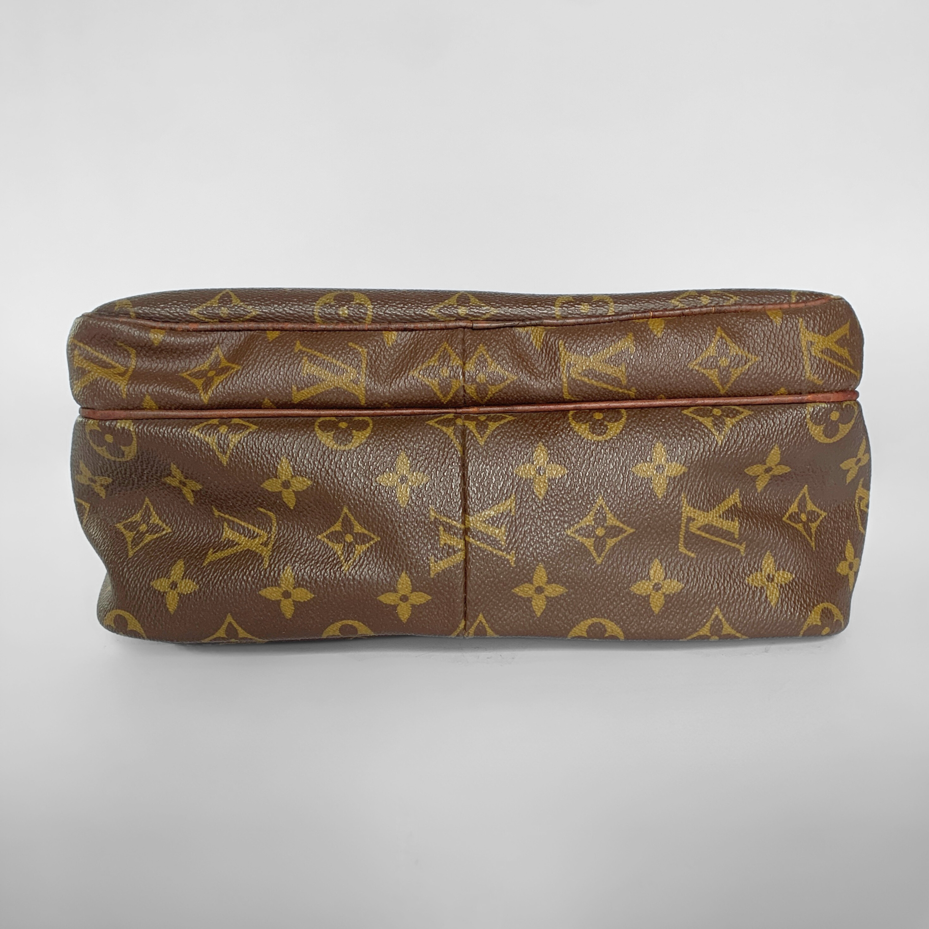 Louis Vuitton Louis Vuitton Old Nile Monogram Canvas - Crossbody bags - Etoile Luxury Vintage