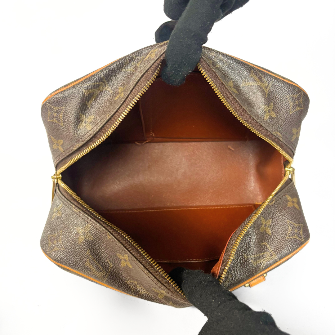 Louis Vuitton Louis Vuitton Cité MM Monogram Canvas - Shoulder bags - Etoile Luxury Vintage