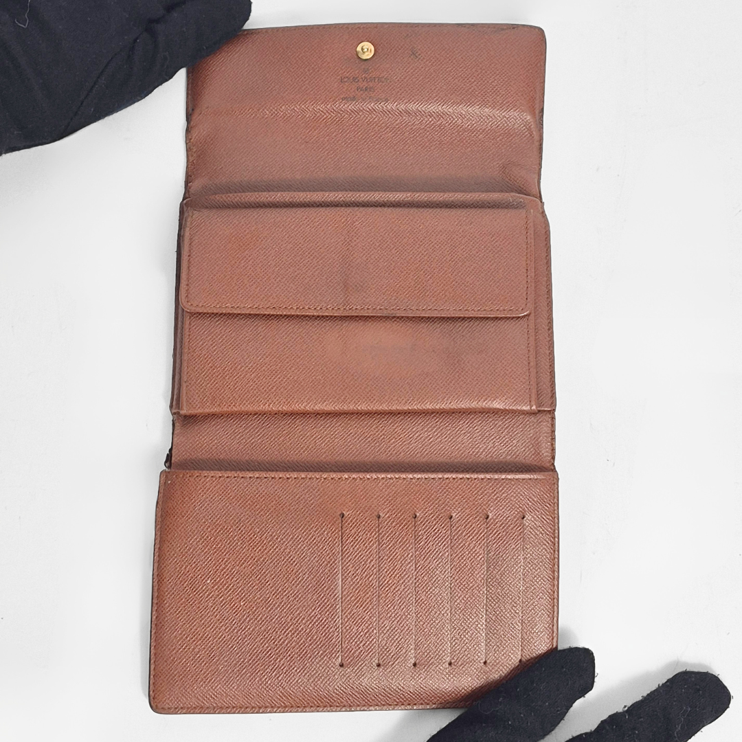 Wallet International Medium Monogram Canvas