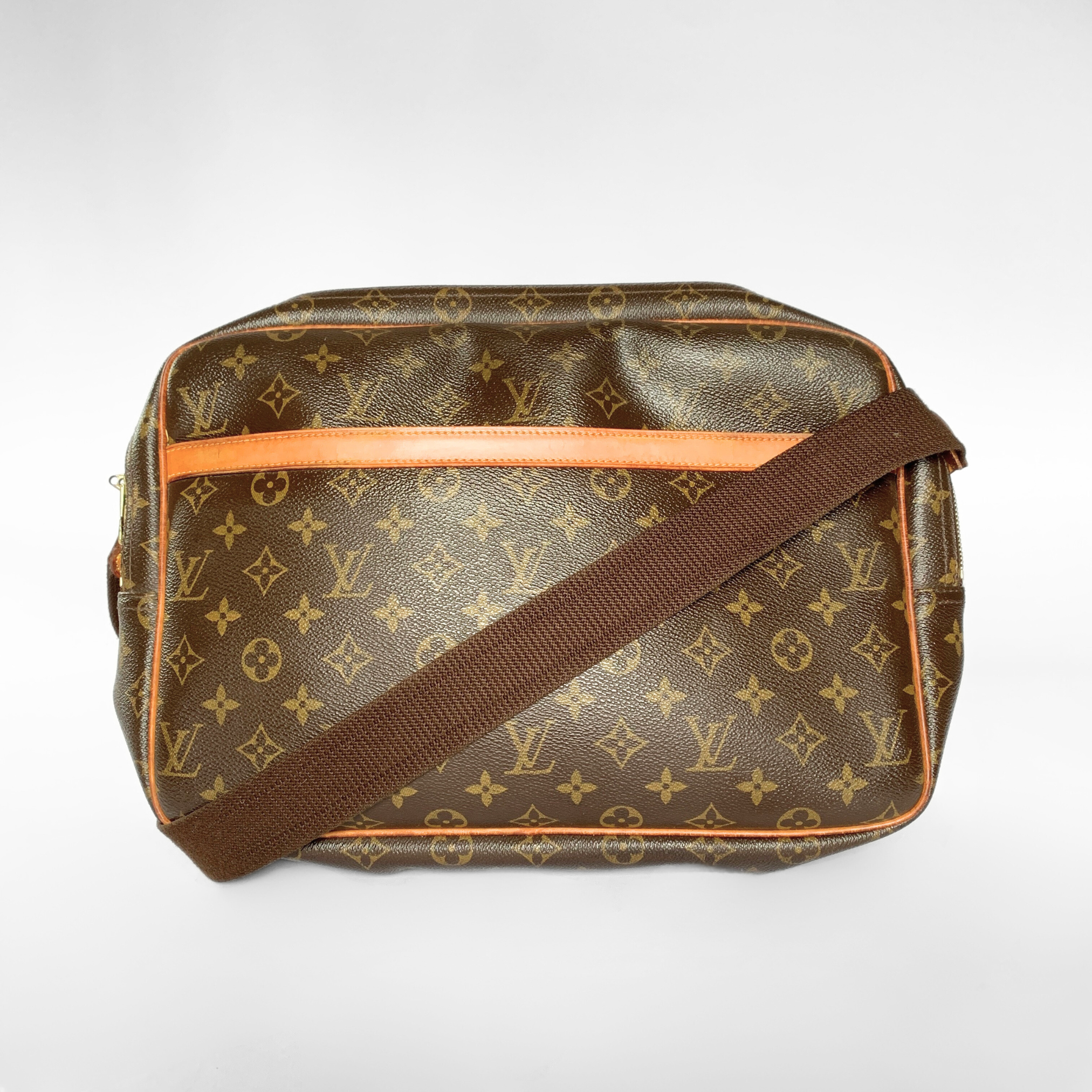 Louis Vuitton Louis Vuitton Reporter GM Monogram Canvas - Crossbody bags - Etoile Luxury Vintage