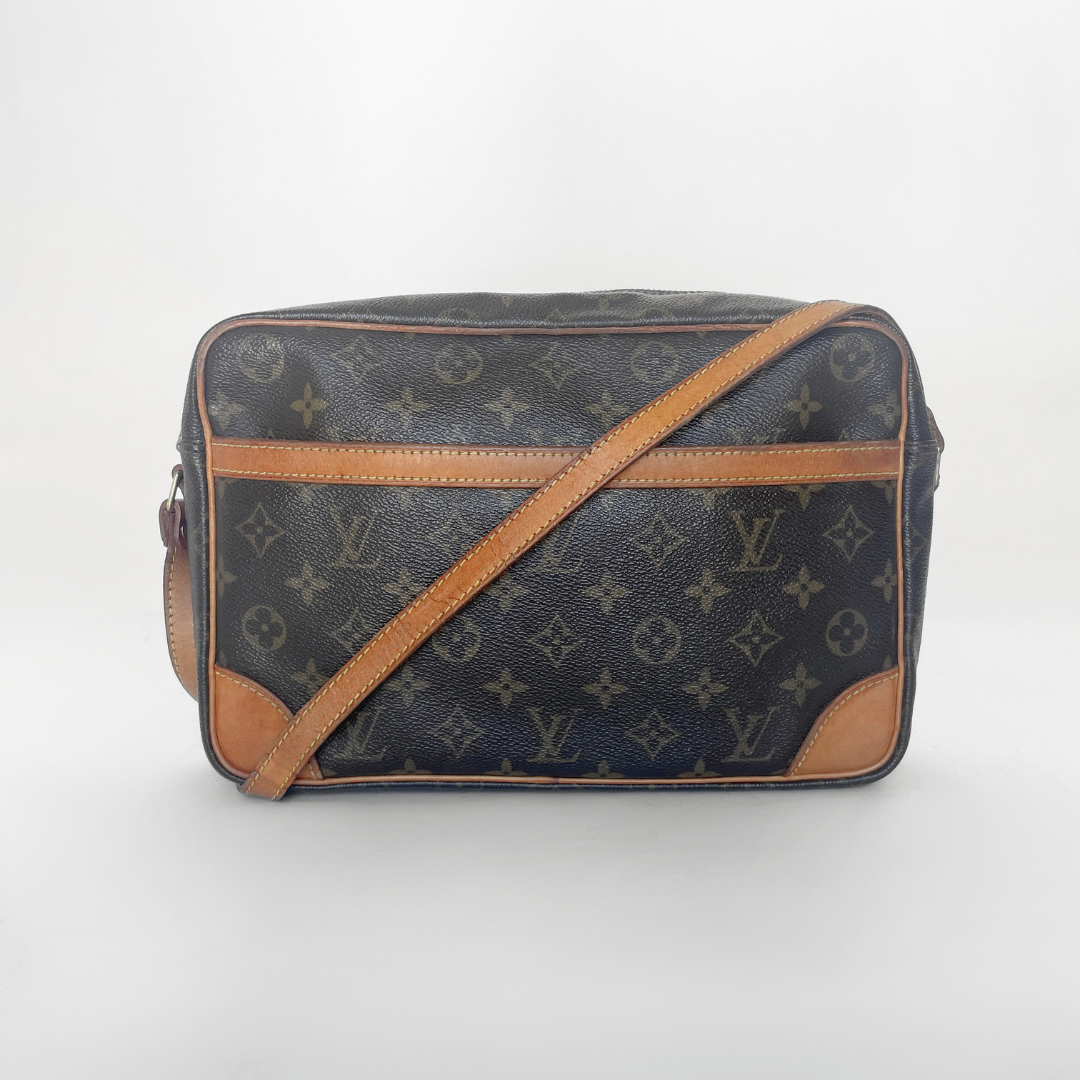 Louis Vuitton Louis Vuitton Trocadero Monogram Canvas - Crossbody bags - Etoile Luxury Vintage