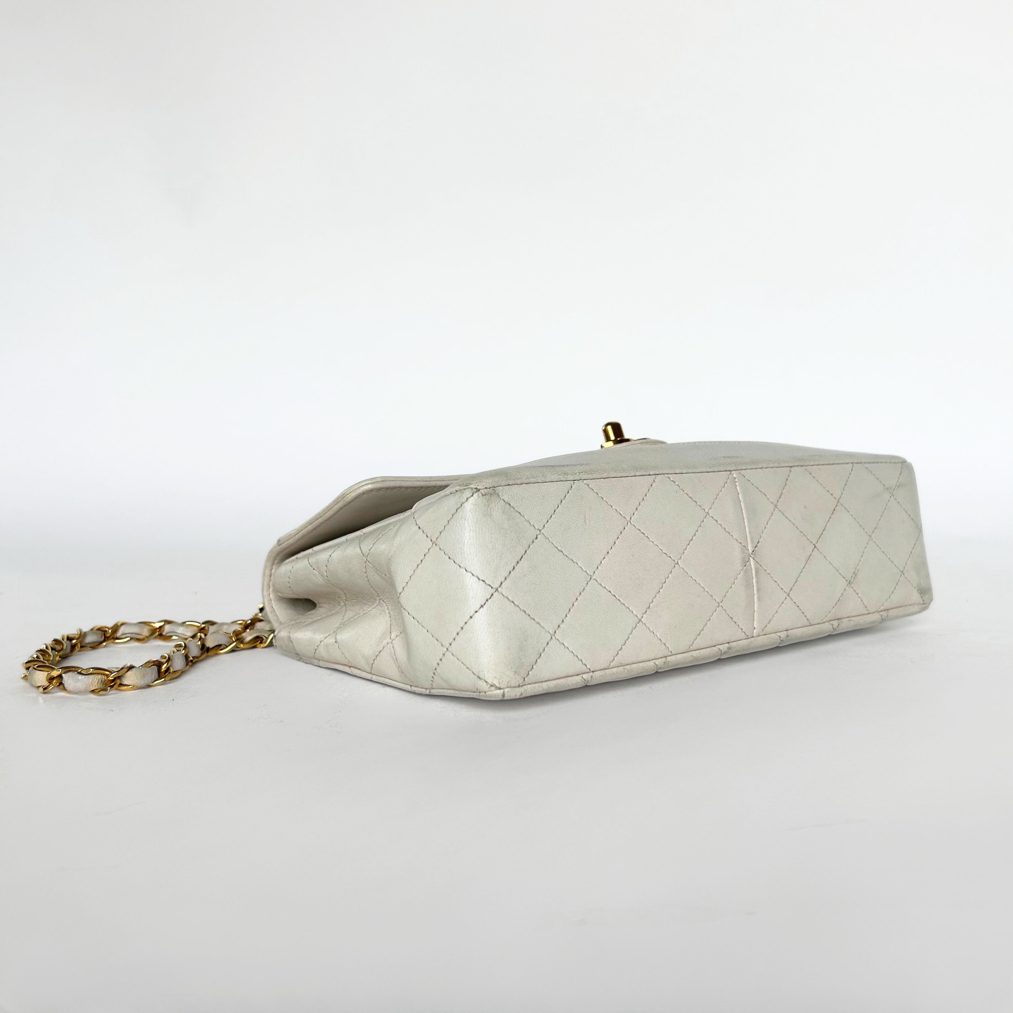 Chanel IG SALE: Chanel Seasonal Diana Single Flap Bag Medium Lambskin Leather - Shoulder bags - Etoile Luxury Vintage