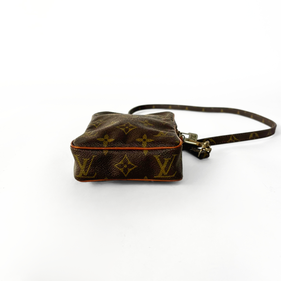 Louis Vuitton Louis Vuitton Danube Mini Monogram Canvas - Crossbody bags - Etoile Luxury Vintage