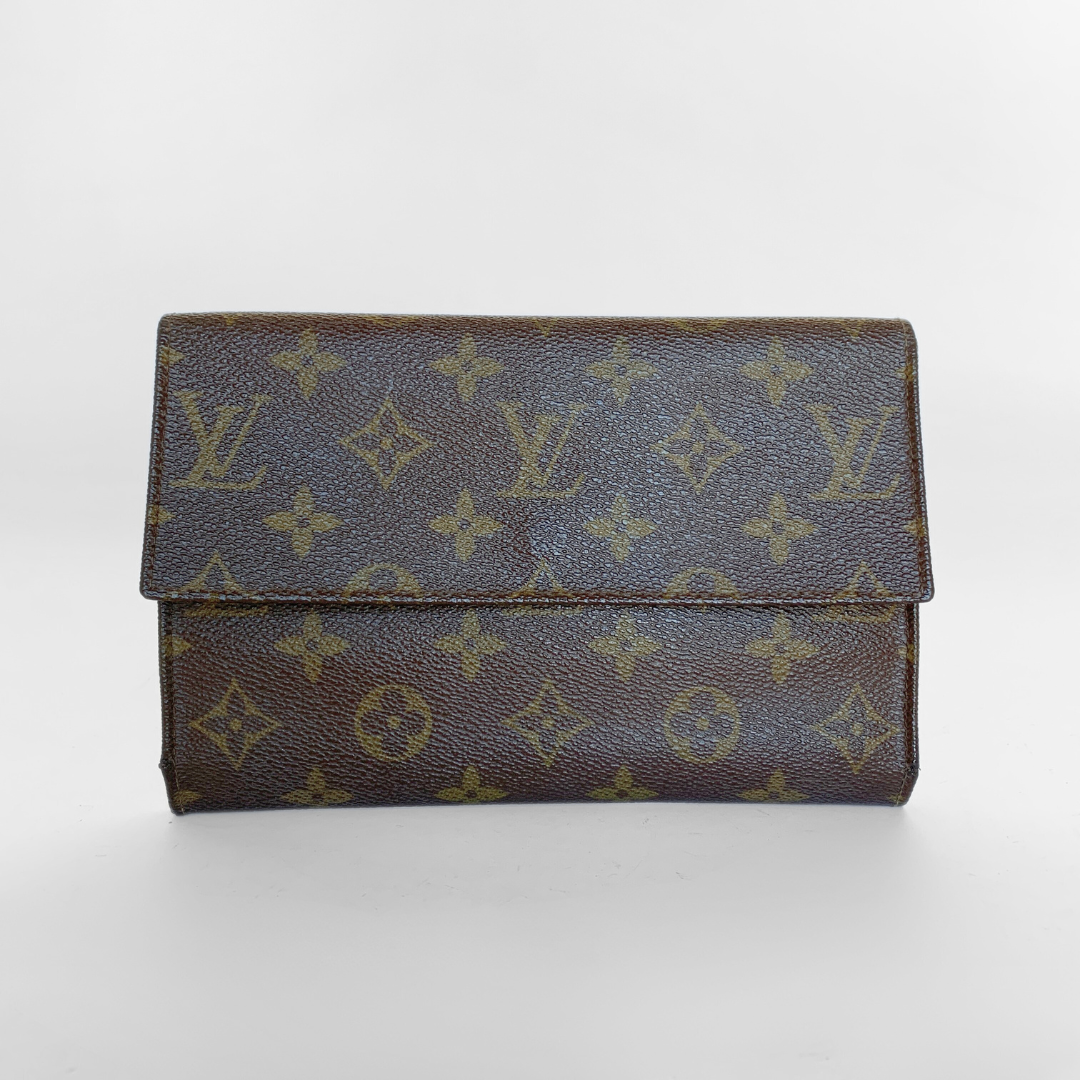 Louis Vuitton Louis Vuitton International Wallet Monogram Canvas - Wallets - Etoile Luxury Vintage
