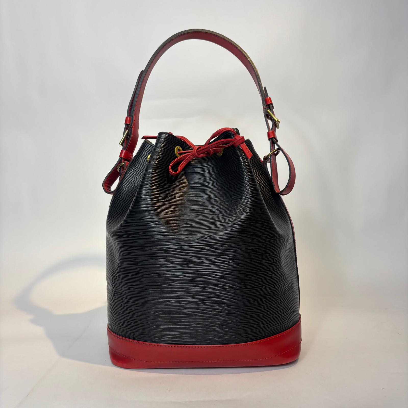 Louis Vuitton - l'Étoile de Saint Honoré