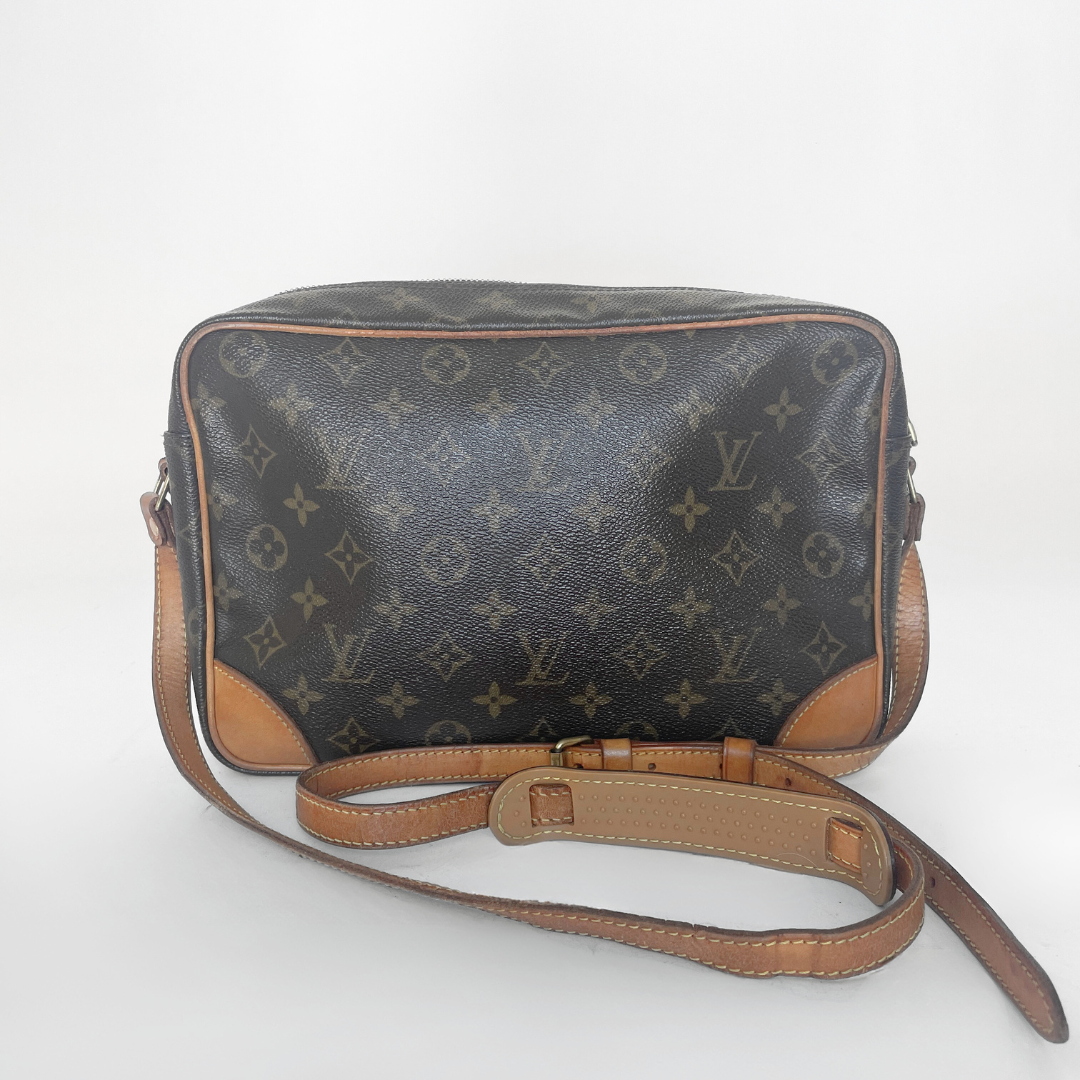 Louis Vuitton Louis Vuitton Trocadero Monogram Canvas - Crossbody bags - Etoile Luxury Vintage