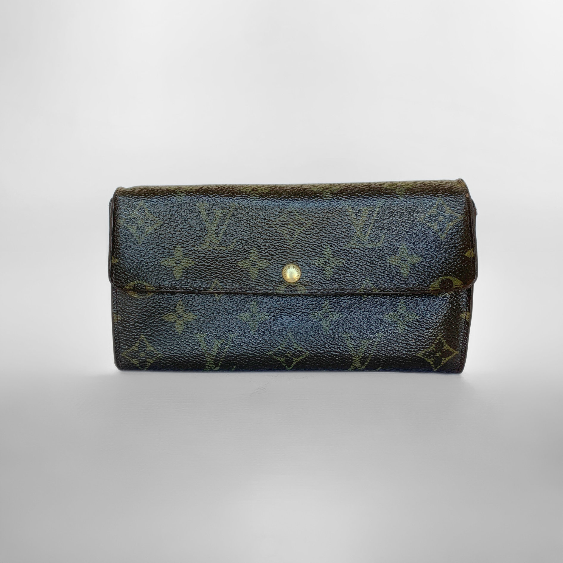 Louis Vuitton Louis Vuitton Wallet Large Monogram Canvas - Wallets - Etoile Luxury Vintage