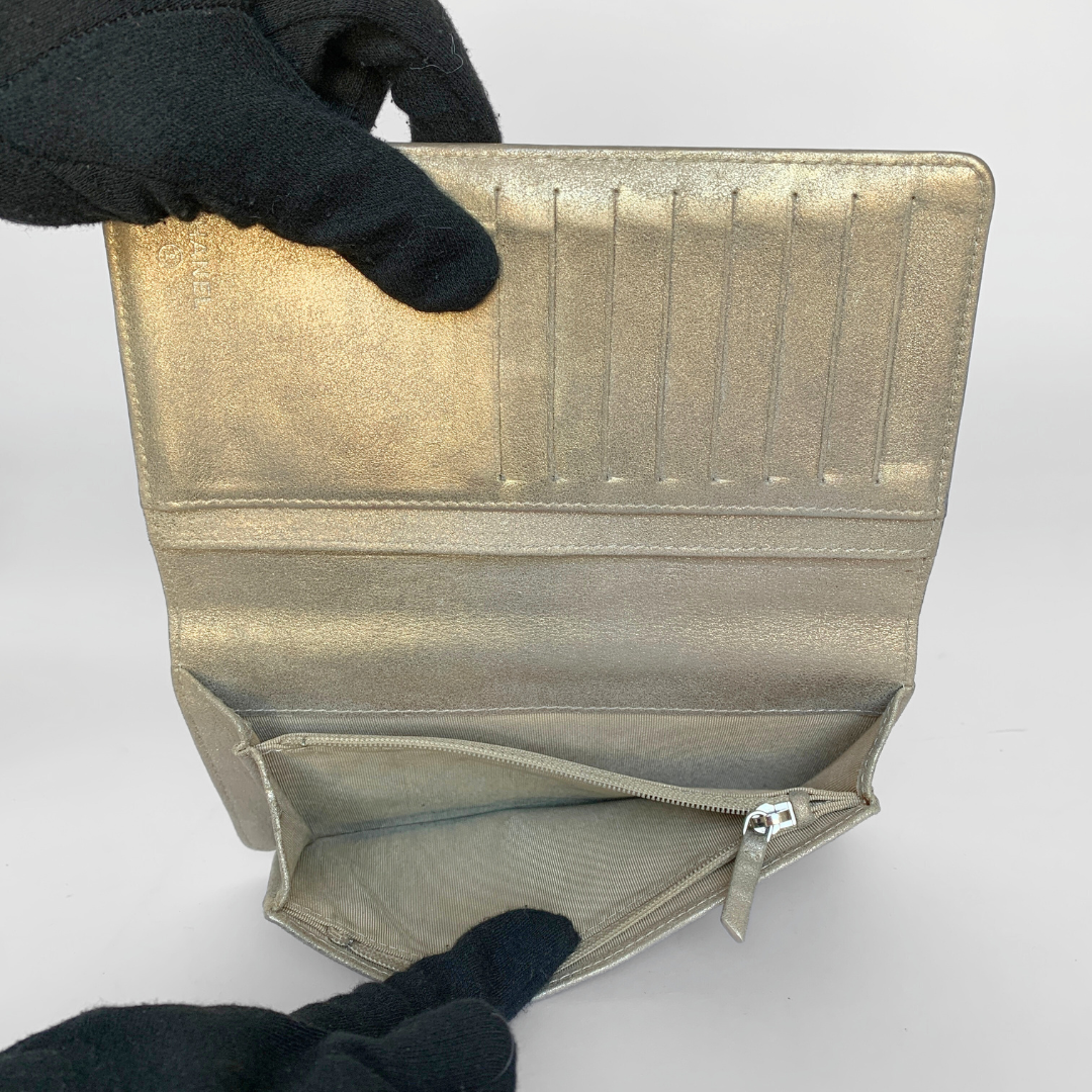 Chanel Chanel Wallet Large Calfskin Leather - Wallets - Etoile Luxury Vintage