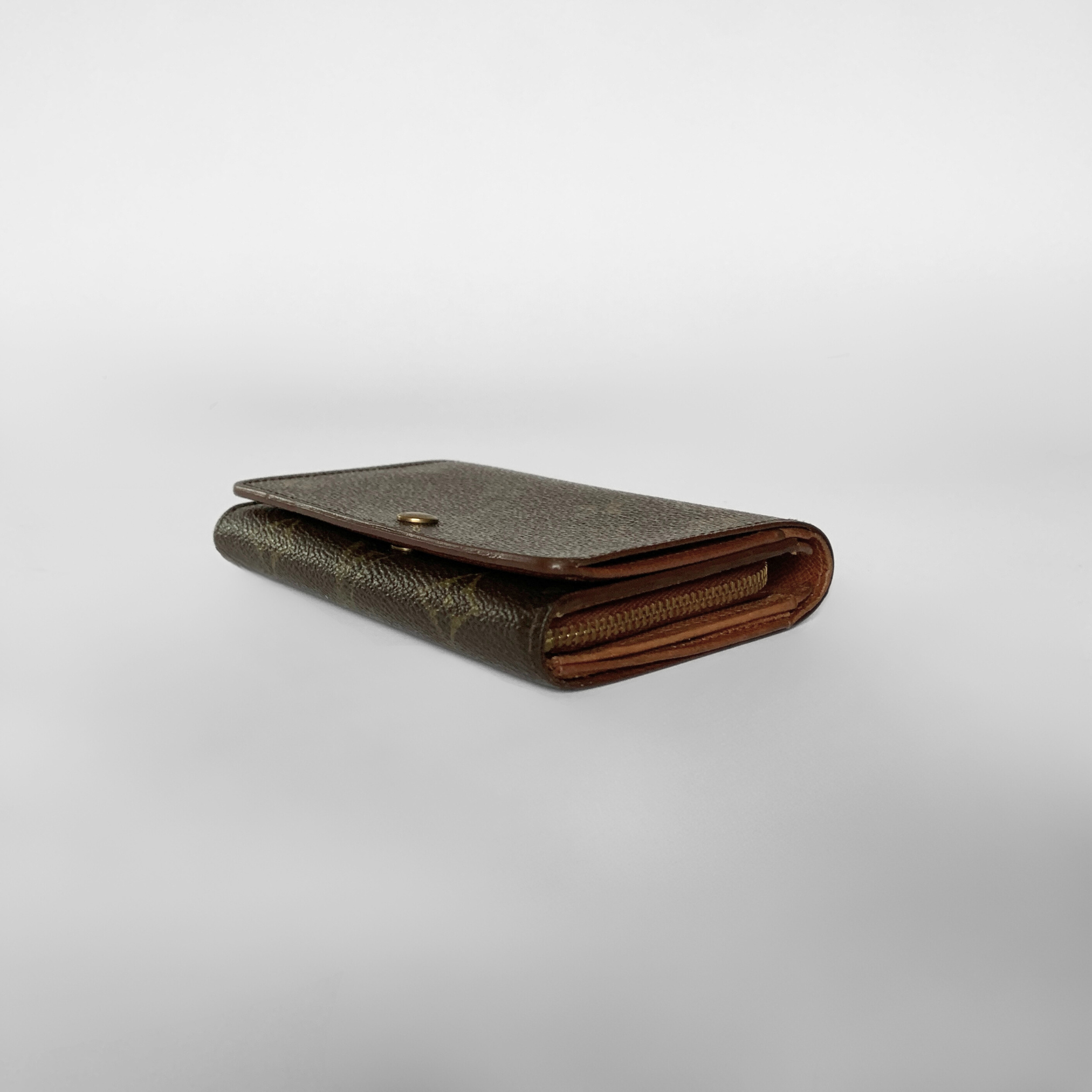 Louis Vuitton Wallet Medium