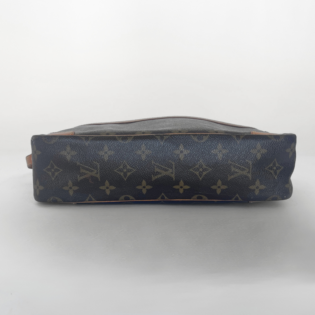 Louis Vuitton Louis Vuitton Trocadero Monogram Canvas - Crossbody bags - Etoile Luxury Vintage