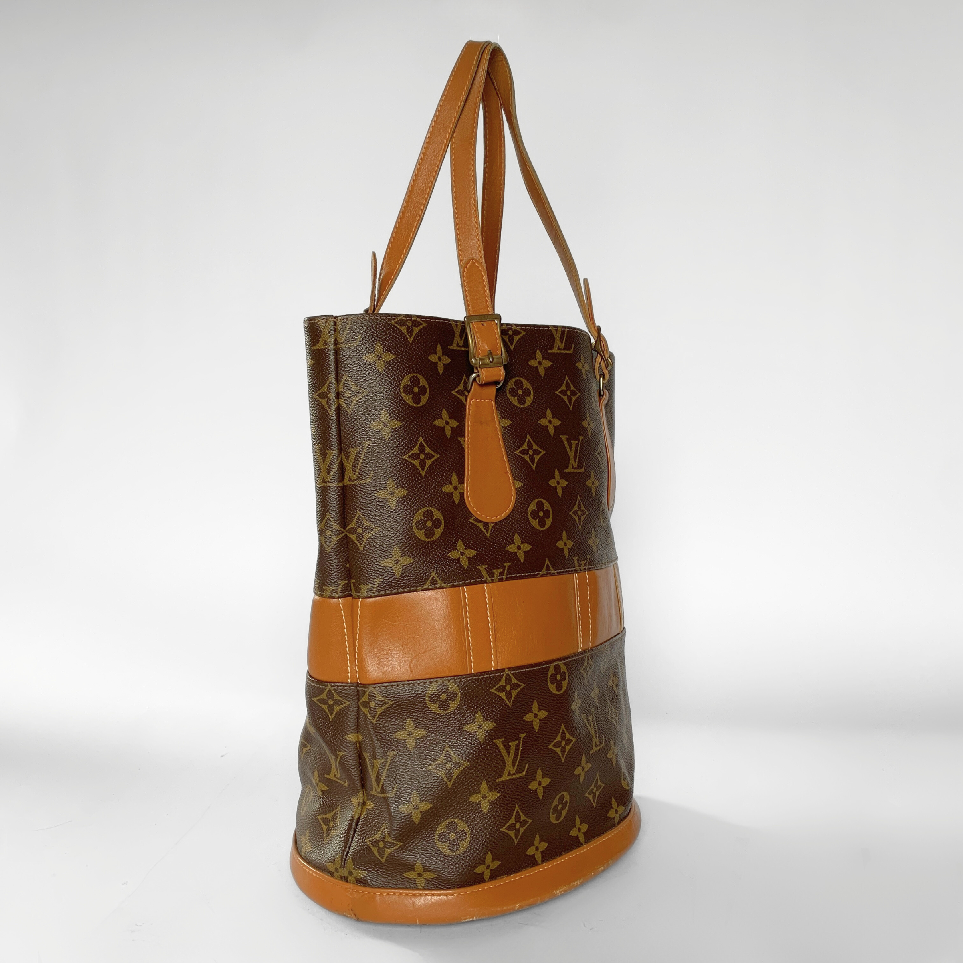 Louis Vuitton Louis Vuitton Bucket Bag USA Monogram Canvas - Shoulder bags - Etoile Luxury Vintage