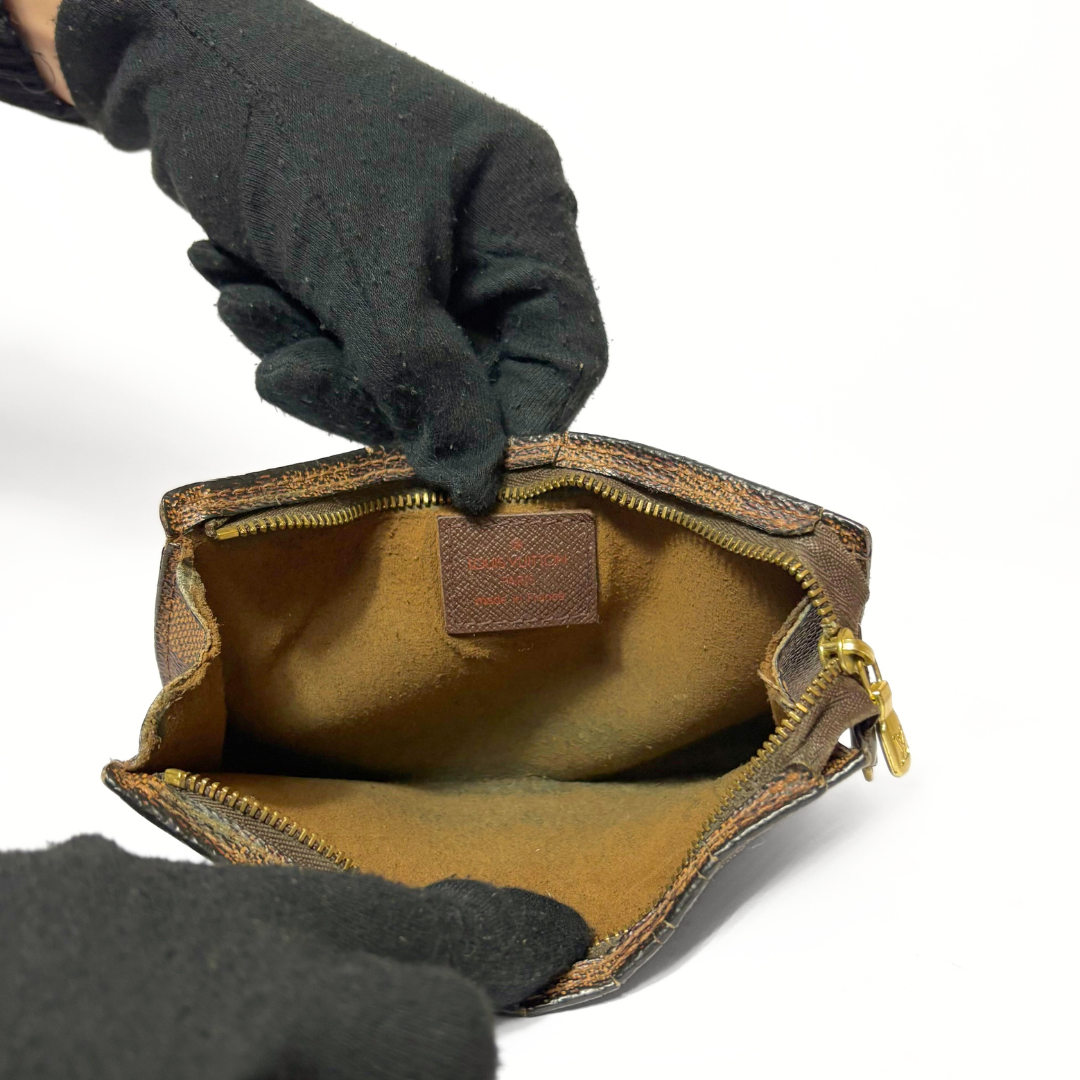 Louis Vuitton Louis Vuitton Toiletry Bag Damier - Toiletry bags - Etoile Luxury Vintage