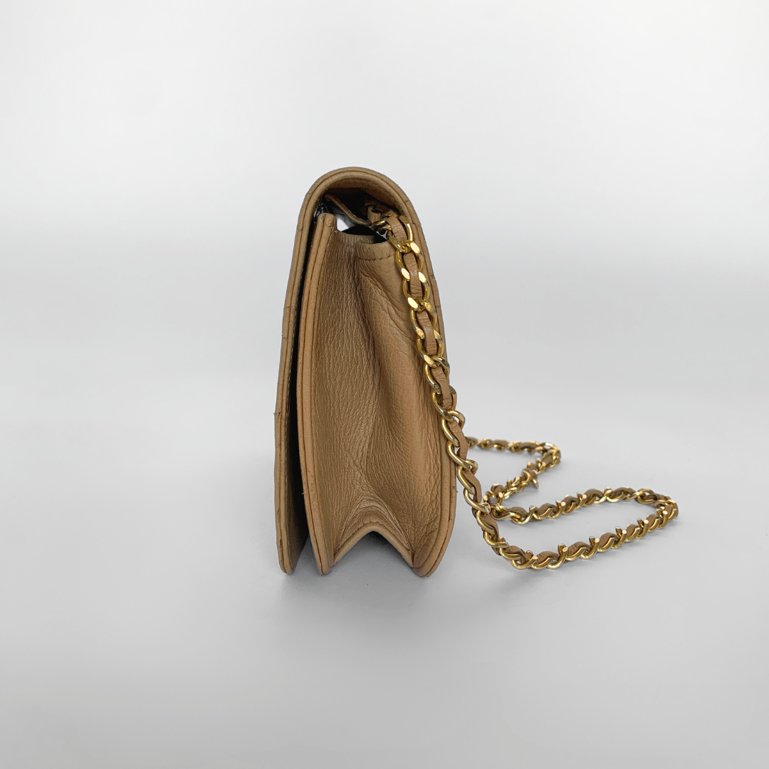 Chanel Chanel Single Flap Bag Lambskin Leather - Shoulder bags - Etoile Luxury Vintage