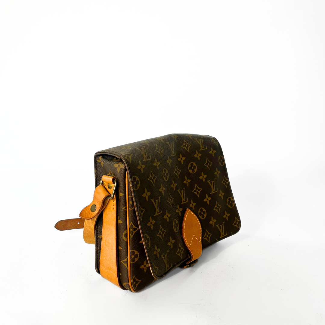 Louis Vuitton Louis Vuitton Cartouchi&egrave;re MM Monogram Canvas - Crossbody bags - Etoile Luxury Vintage