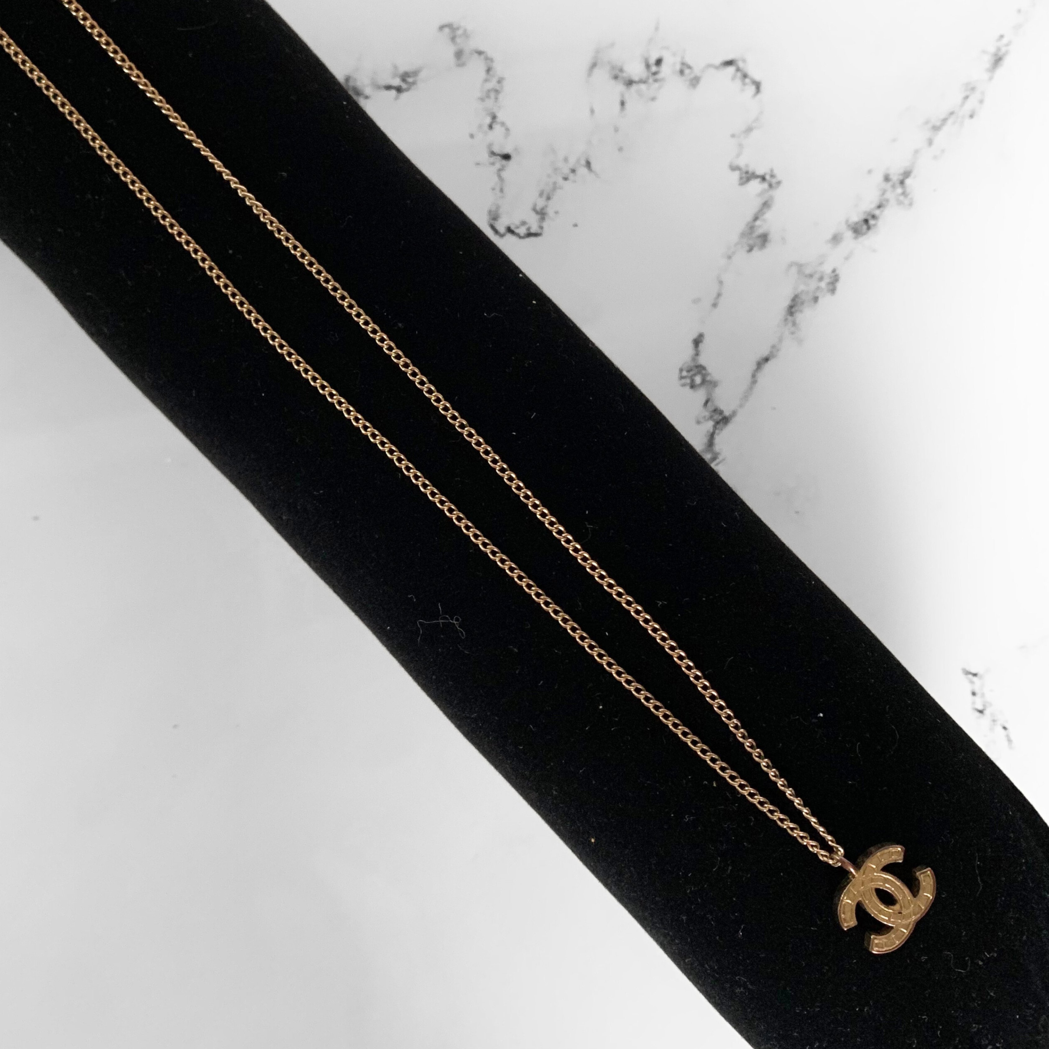 Chanel Chanel Necklace Gold Plated - Necklaces - Etoile Luxury Vintage