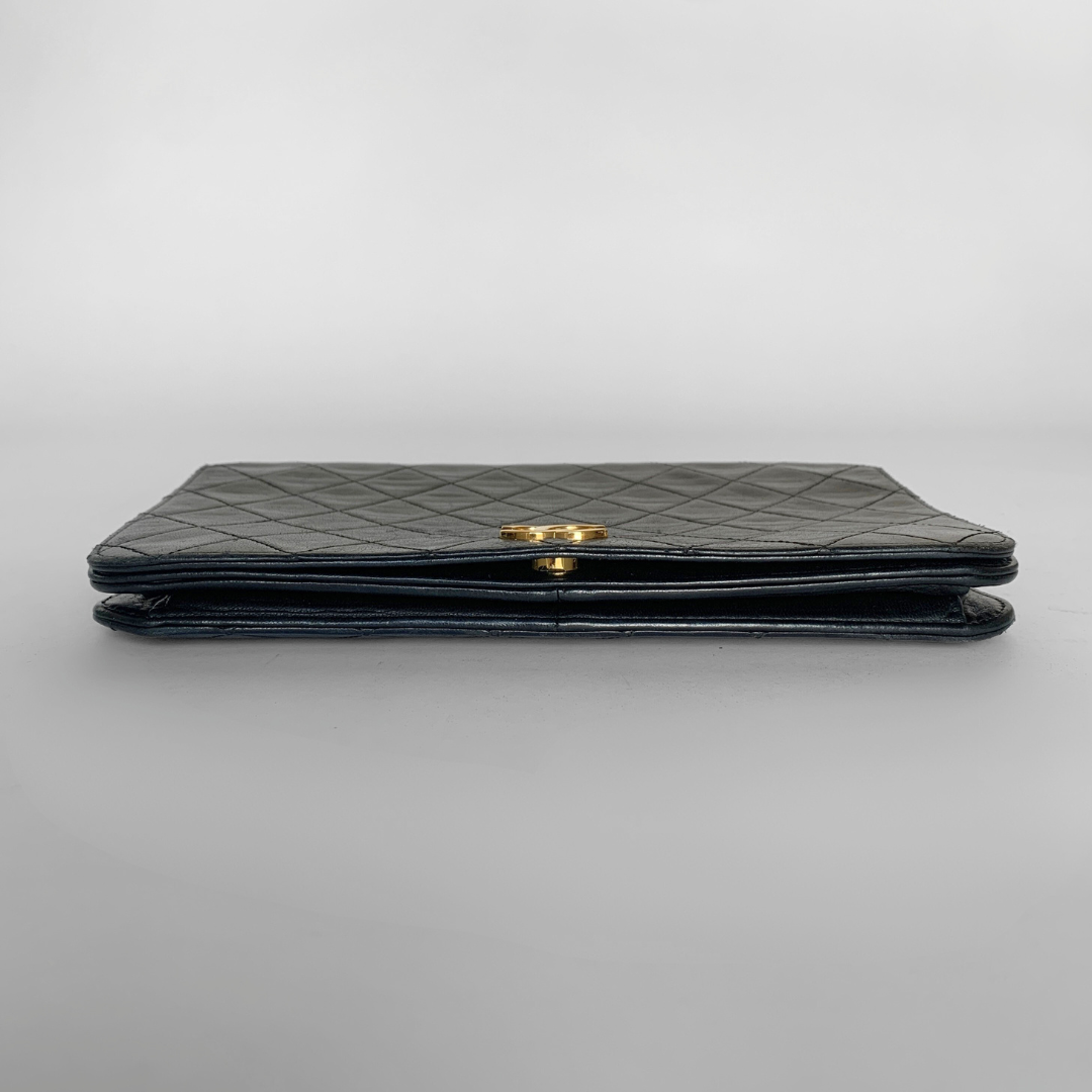 Chanel Chanel Single Flap Bag Lambskin Leather - Shoulder bags - Etoile Luxury Vintage