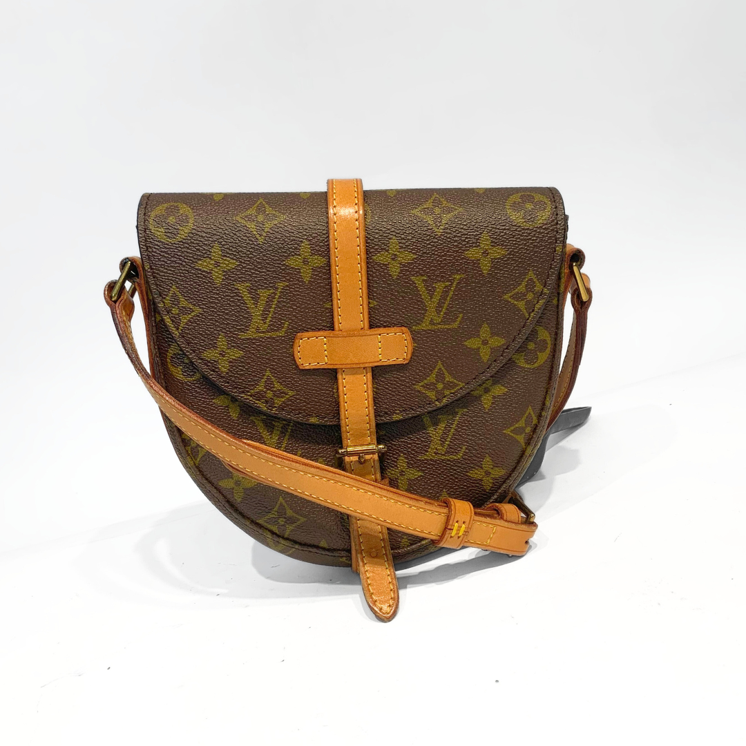 Louis Vuitton Louis Vuitton Chantilly PM Monogram Canvas - Crossbody bags - Etoile Luxury Vintage