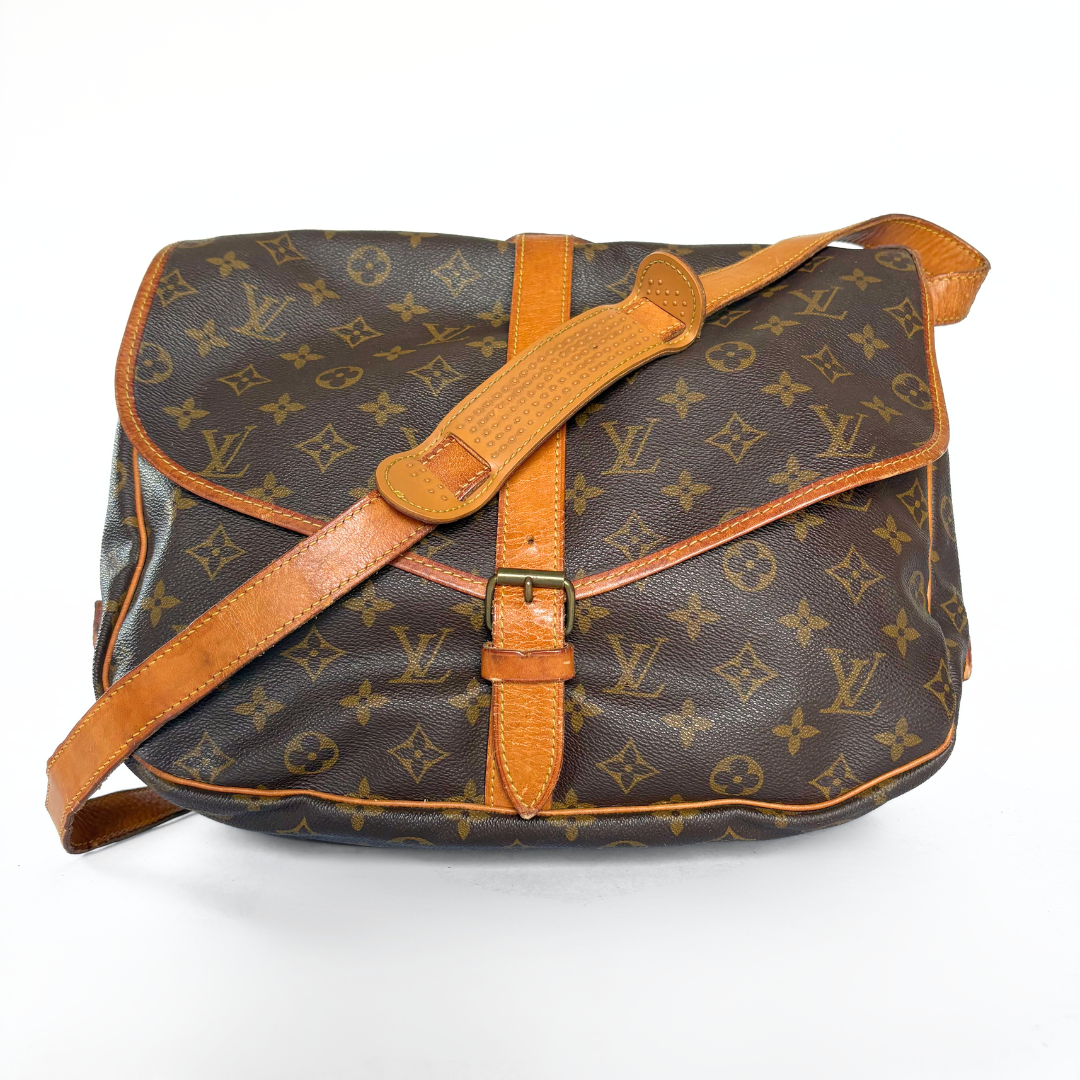 Louis Vuitton Louis Vuitton Saumur 35 Monogram Canvas - Crossbody bags - Etoile Luxury Vintage