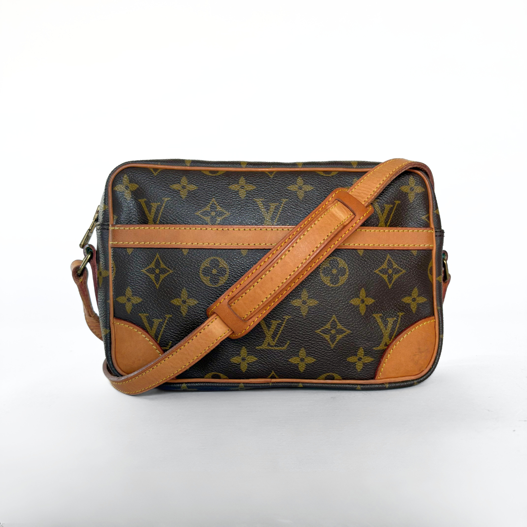 Louis Vuitton Louis Vuitton Trocadero PM Monogram Canvas - Crossbody bags - Etoile Luxury Vintage