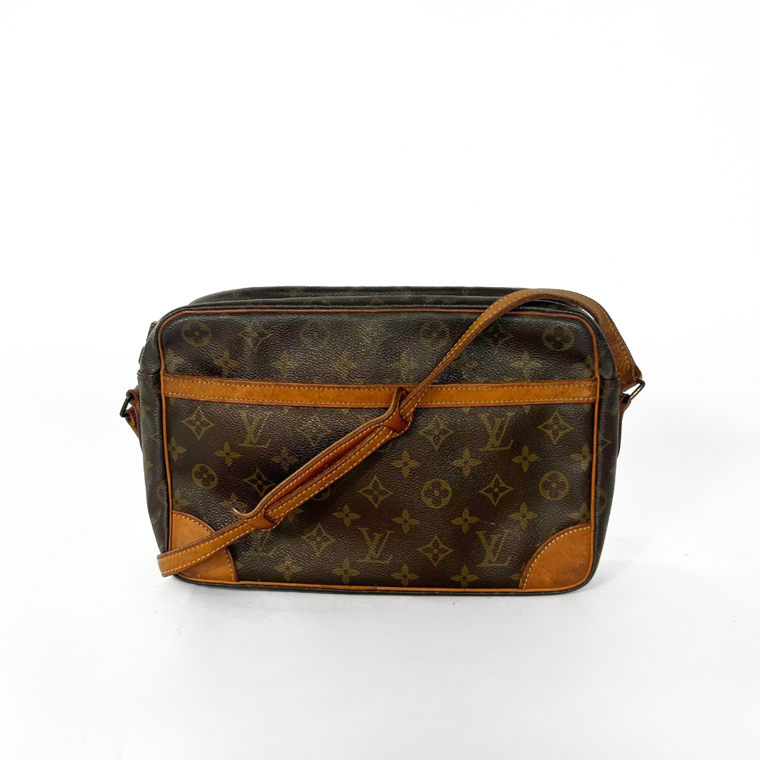 Louis Vuitton Louis Vuitton Trocadero GM Monogram Canvas - Crossbody bags - Etoile Luxury Vintage
