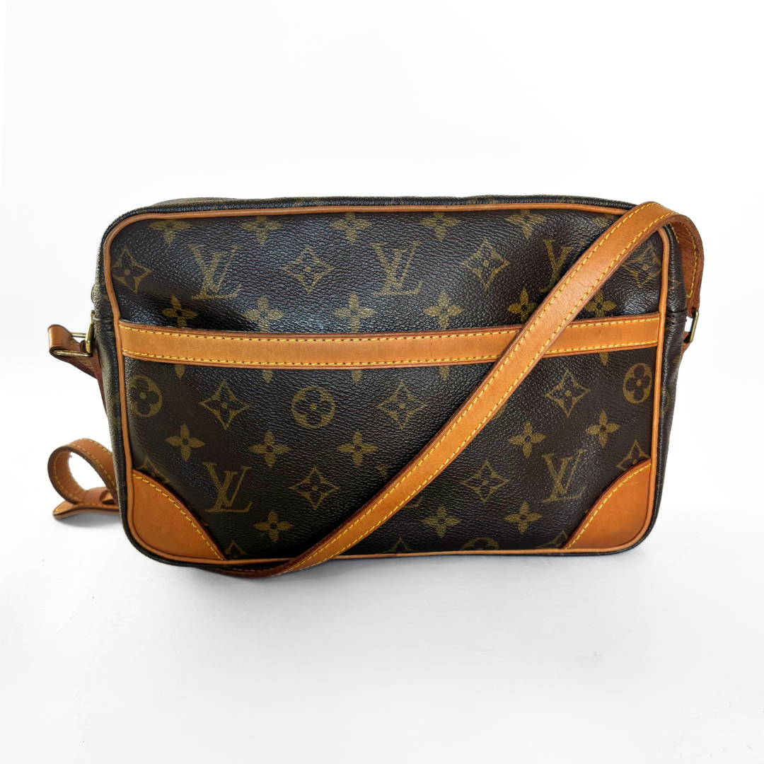 Louis Vuitton Louis Vuitton Trocadero PM Monogram Canvas - Crossbody bags - Etoile Luxury Vintage