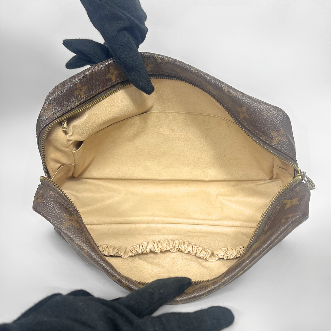 Louis Vuitton Toiletry bag