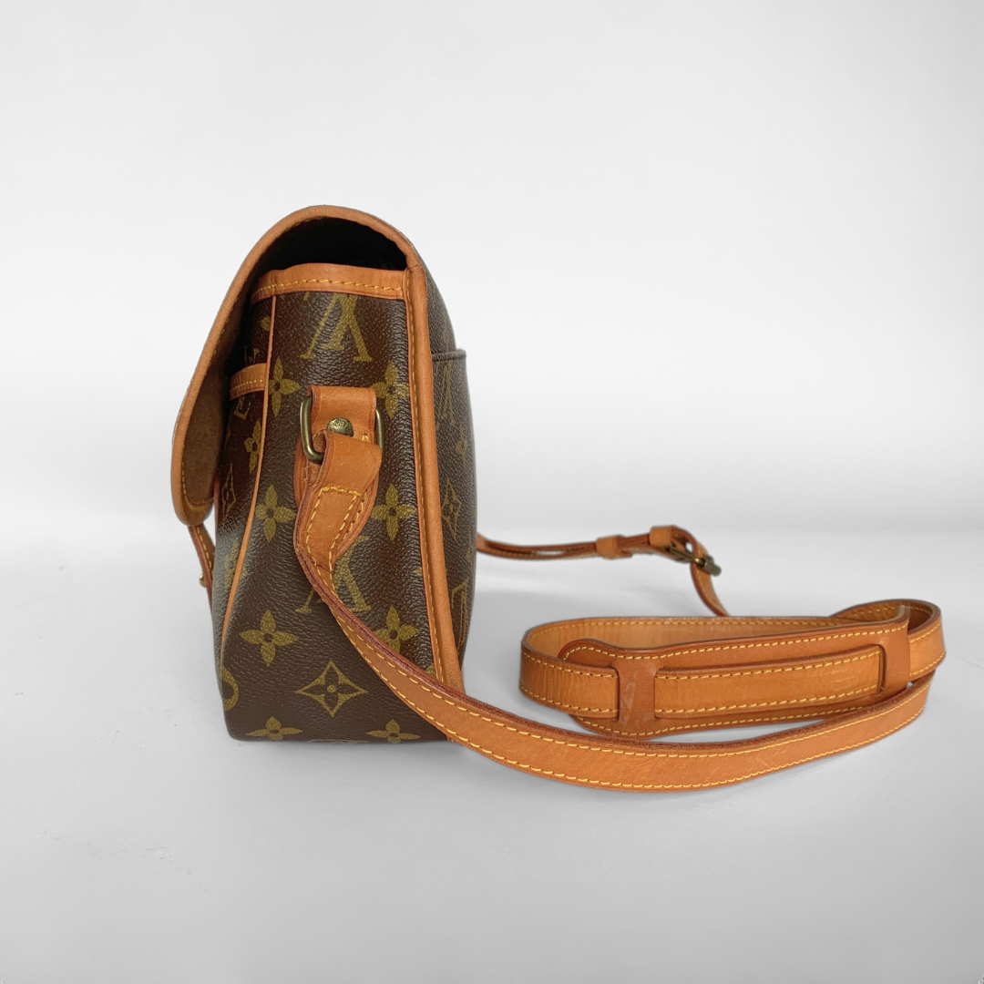 Louis Vuitton Louis Vuitton Gibeci&egrave;re Monogram Canvas - Shoulder bags - Etoile Luxury Vintage