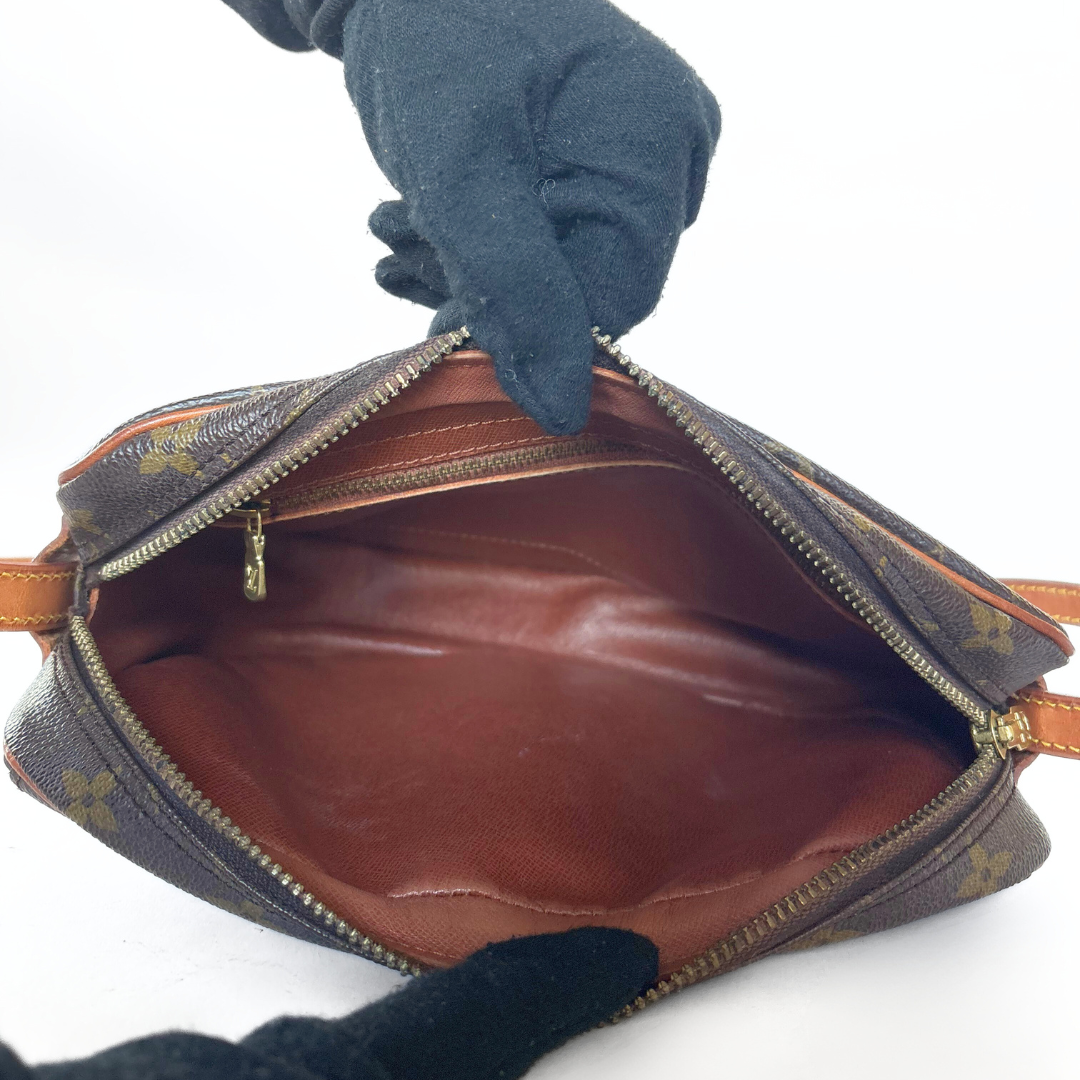 Louis Vuitton Louis Vuitton Jeune Fille Monogram Canvas - Crossbody bags - Etoile Luxury Vintage