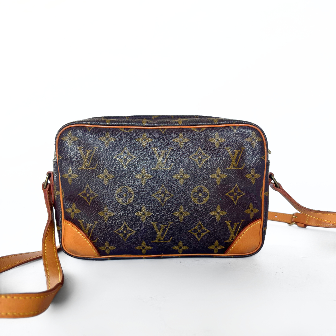 Louis Vuitton Louis Vuitton Trocadero PM Monogram Canvas - Crossbody bags - Etoile Luxury Vintage