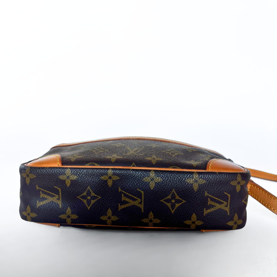 Louis Vuitton Louis Vuitton Trocadero PM Monogram Canvas - Crossbody bags - Etoile Luxury Vintage