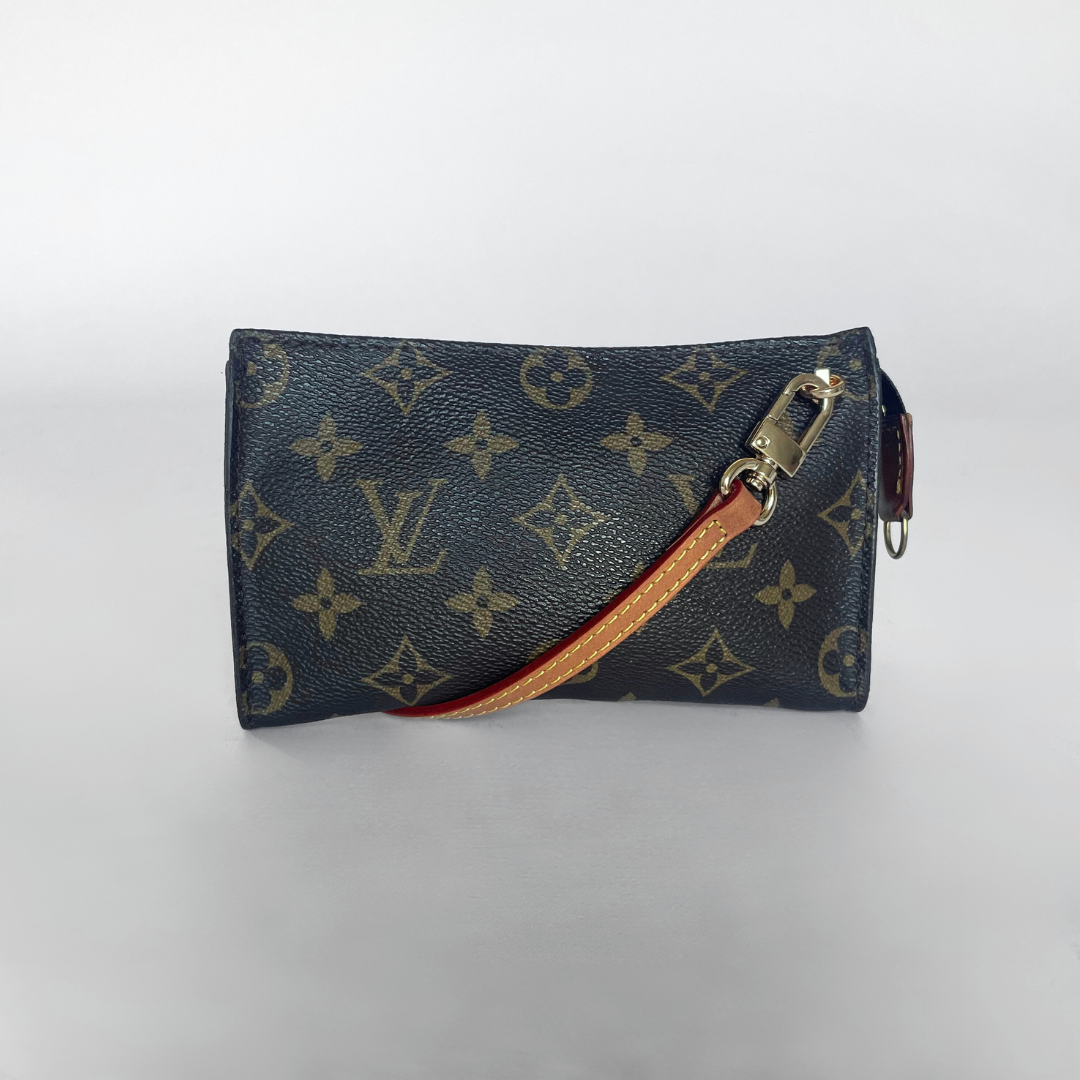 Louis Vuitton Louis Vuitton Pouch Monogram Canvas - Crossbody bags - Etoile Luxury Vintage