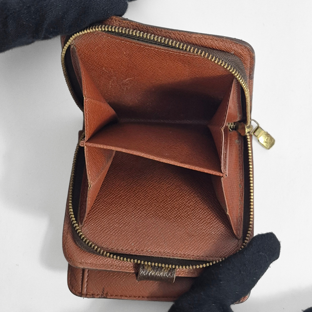 Louis Vuitton Wallet Zipper