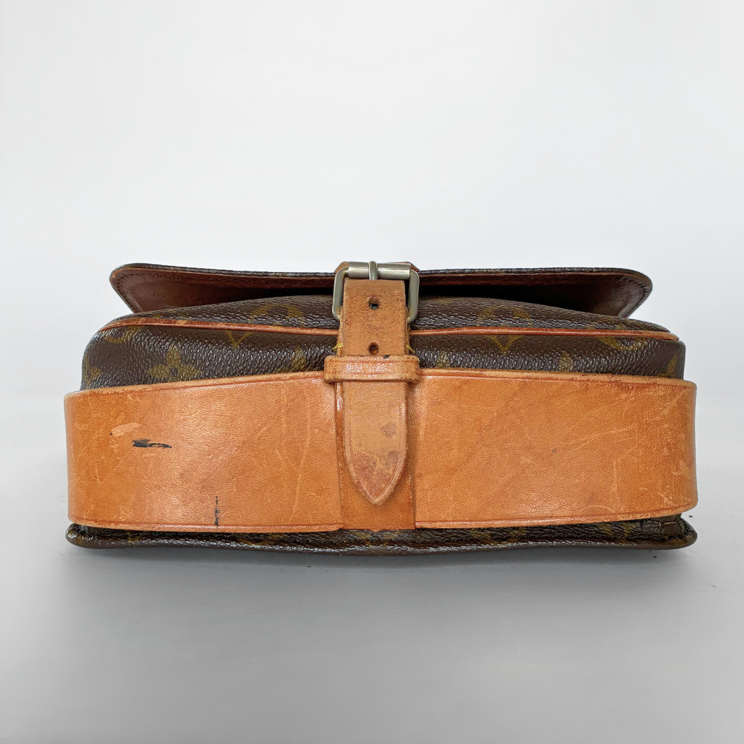 Louis Vuitton Louis Vuitton Cartouchi&egrave;re MM Monogram Canvas - Crossbody bags - Etoile Luxury Vintage