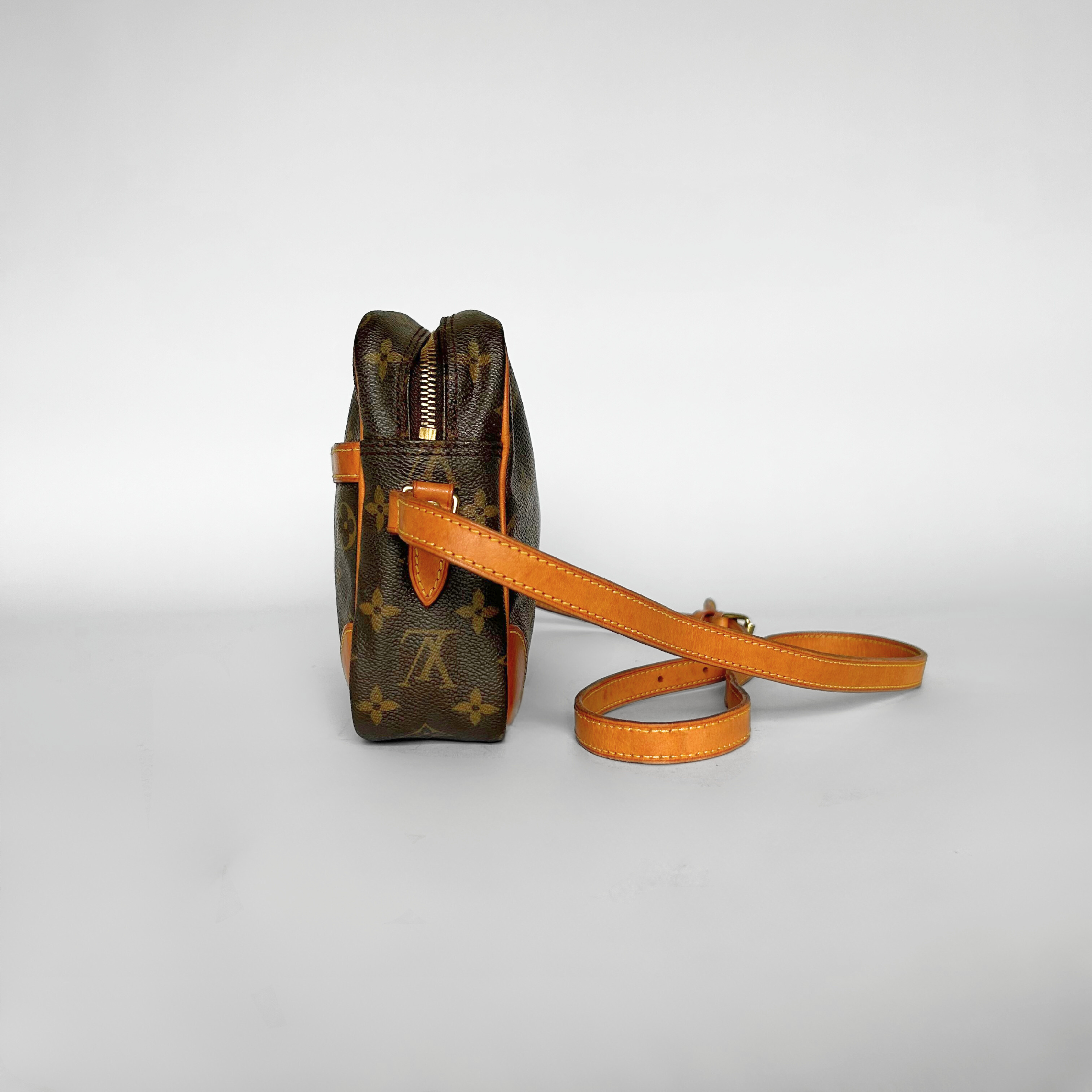 Louis Vuitton Louis Vuitton Trocadero Monogram Canvas - Crossbody bags - Etoile Luxury Vintage